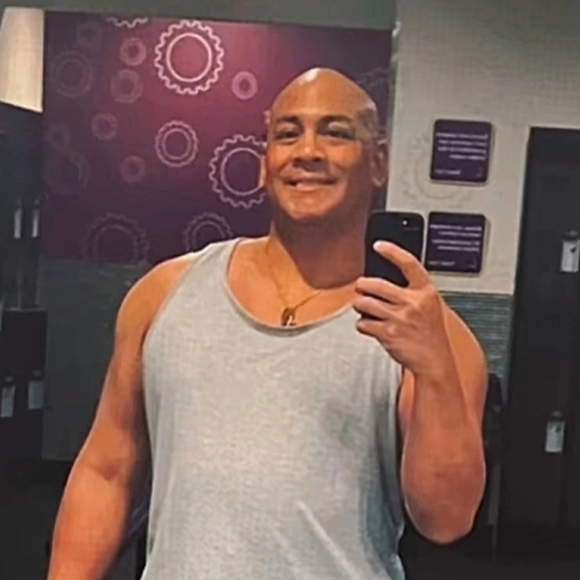 Meet your Posher, Coco - Picture 9 of 13